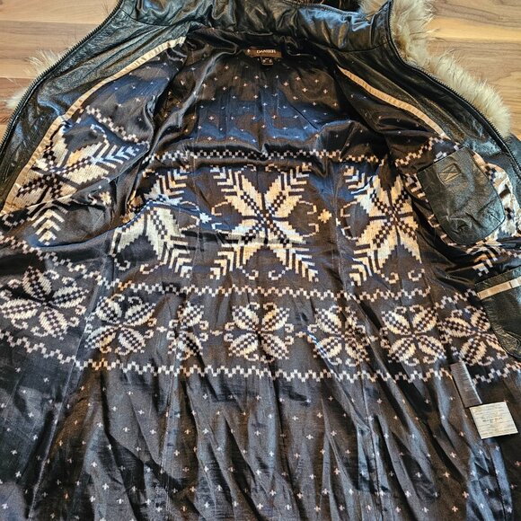 Danier Winter Coat (Fair Condition) - Picture 10 of 11